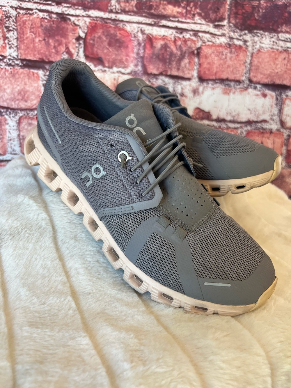 On Cloud 5 Zinc Shell Grey Pink Running Shoes Women 8.5